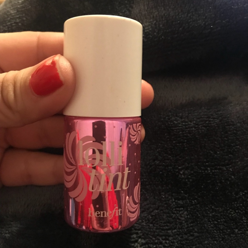 Benefit lollitint